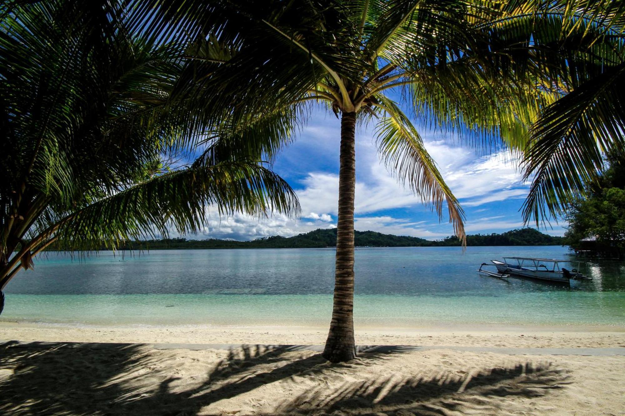 Angkayo Bolilanga Island Resort - Togean Island מראה חיצוני תמונה